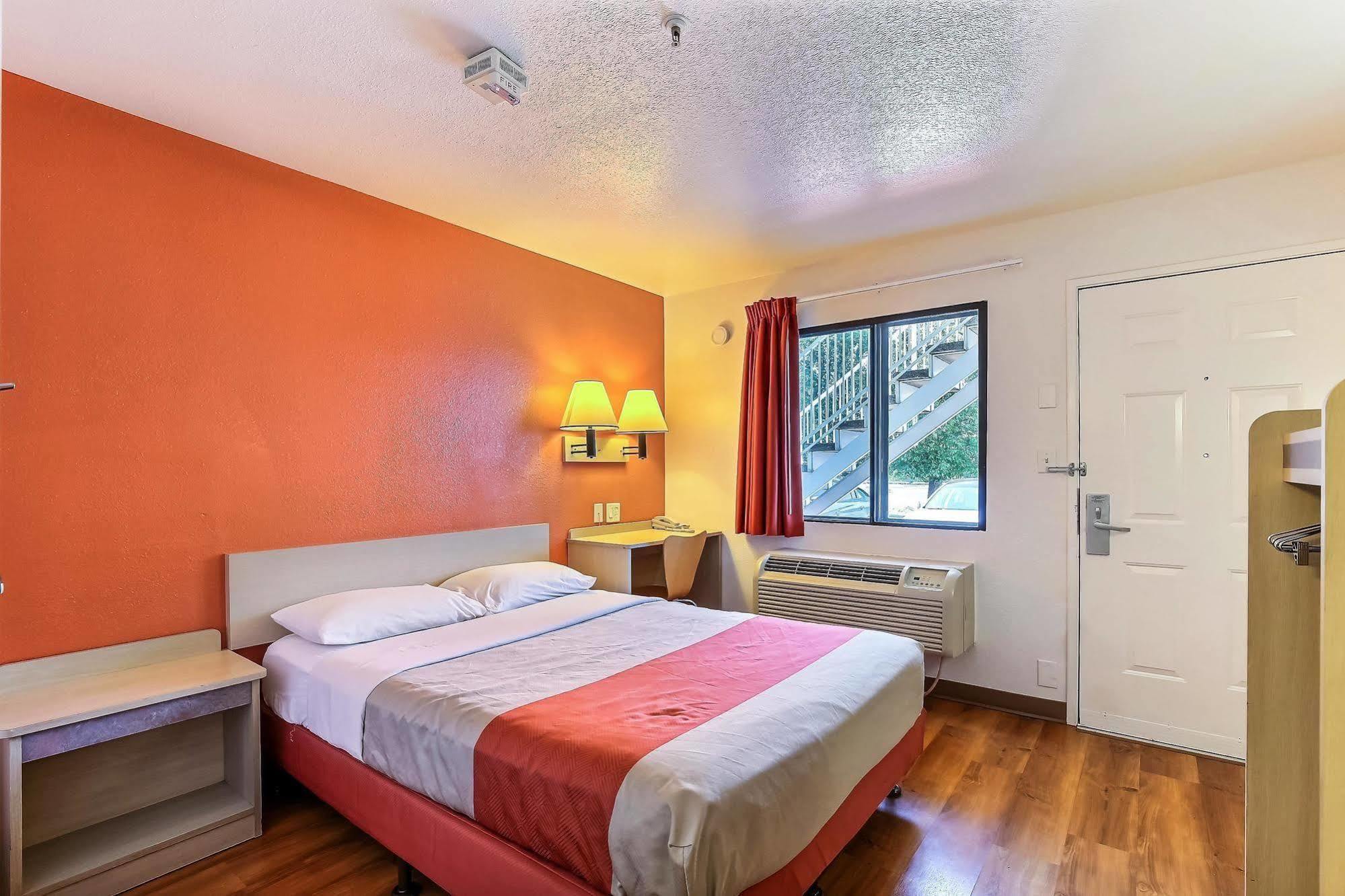 Motel 6-Pinole, Ca Kültér fotó