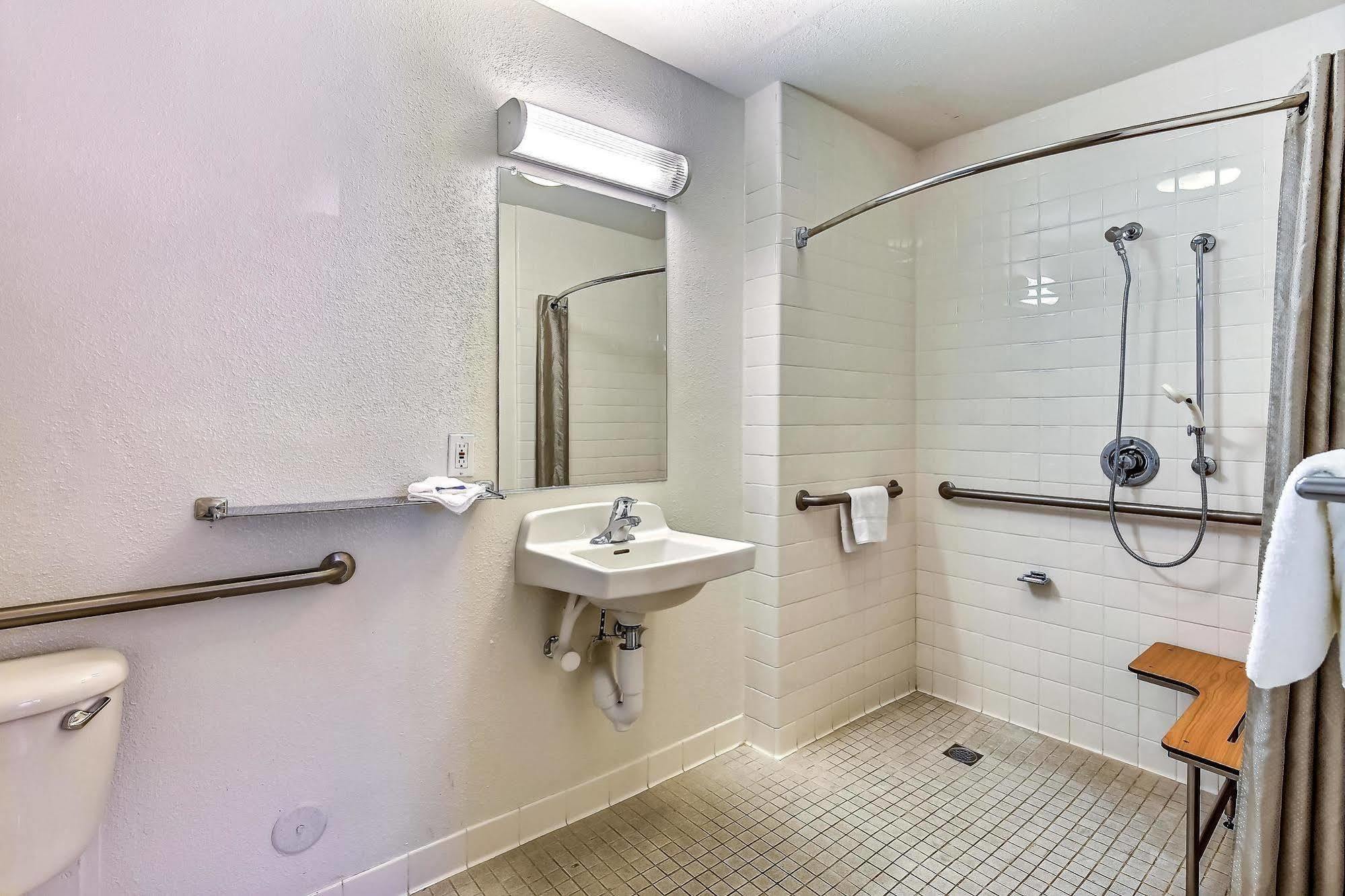 Motel 6-Pinole, Ca Kültér fotó
