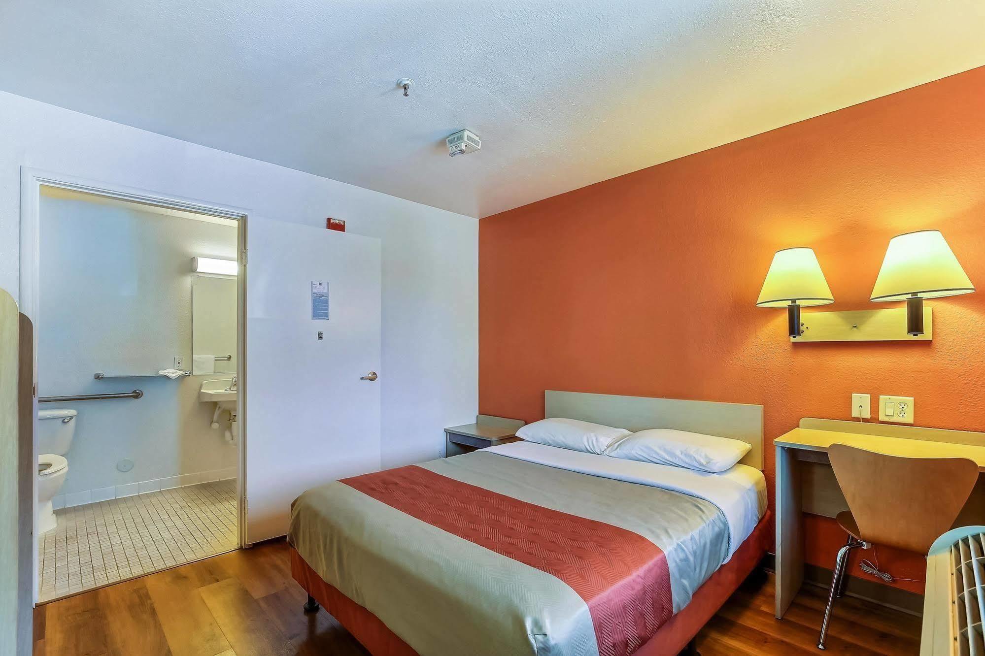 Motel 6-Pinole, Ca Kültér fotó